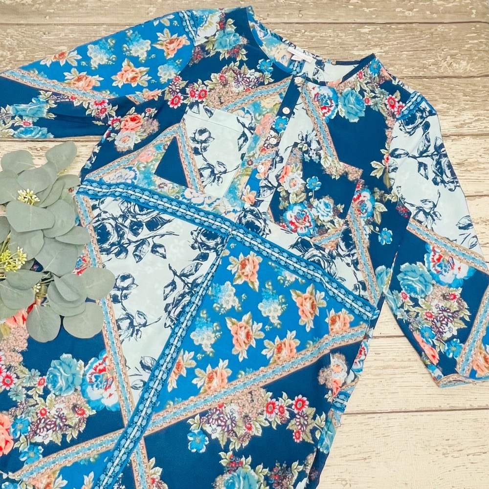 Westport 1962 Floral Half Button Up Tunic Top
